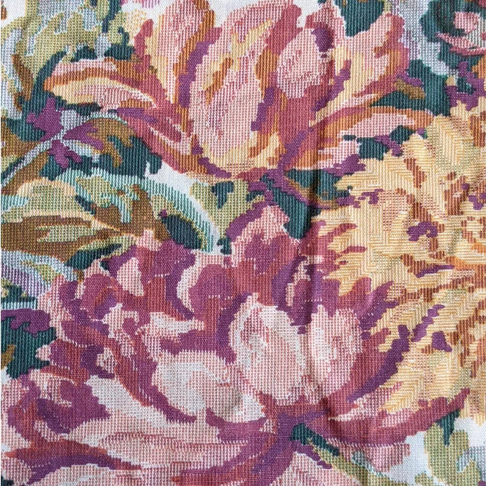 Vintage Baroque Floral Print Fabric, Large‎ Scale Floral Print, 42